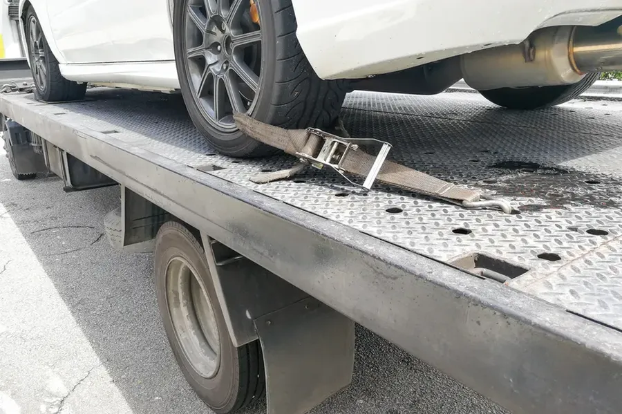 When To Call For Professional Towing Help in Glenside, PA When To Call For Professional Towing Help in Glenside, PA